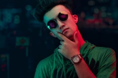 Sunglasses for men: Shades on, game strong; Get your ultimate style weapon now