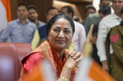 CM Rekha takes charge; Kapil, Parvesh among six ministers