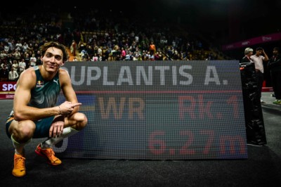 Armand Duplantis soaks in glory after breaking pole vault world record for 11th time: ‘What can I say… I just did it’