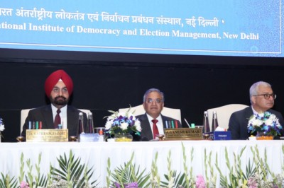 Election Commission invites party chiefs, senior leaders to discuss unresolved electoral issues